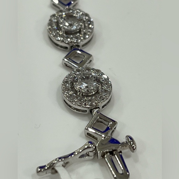 LAB WHITE SAPPHIRE BRACELET 11 SET HALO PRONGS BRAND NEW SECURE LATCH - Picture 2 of 5